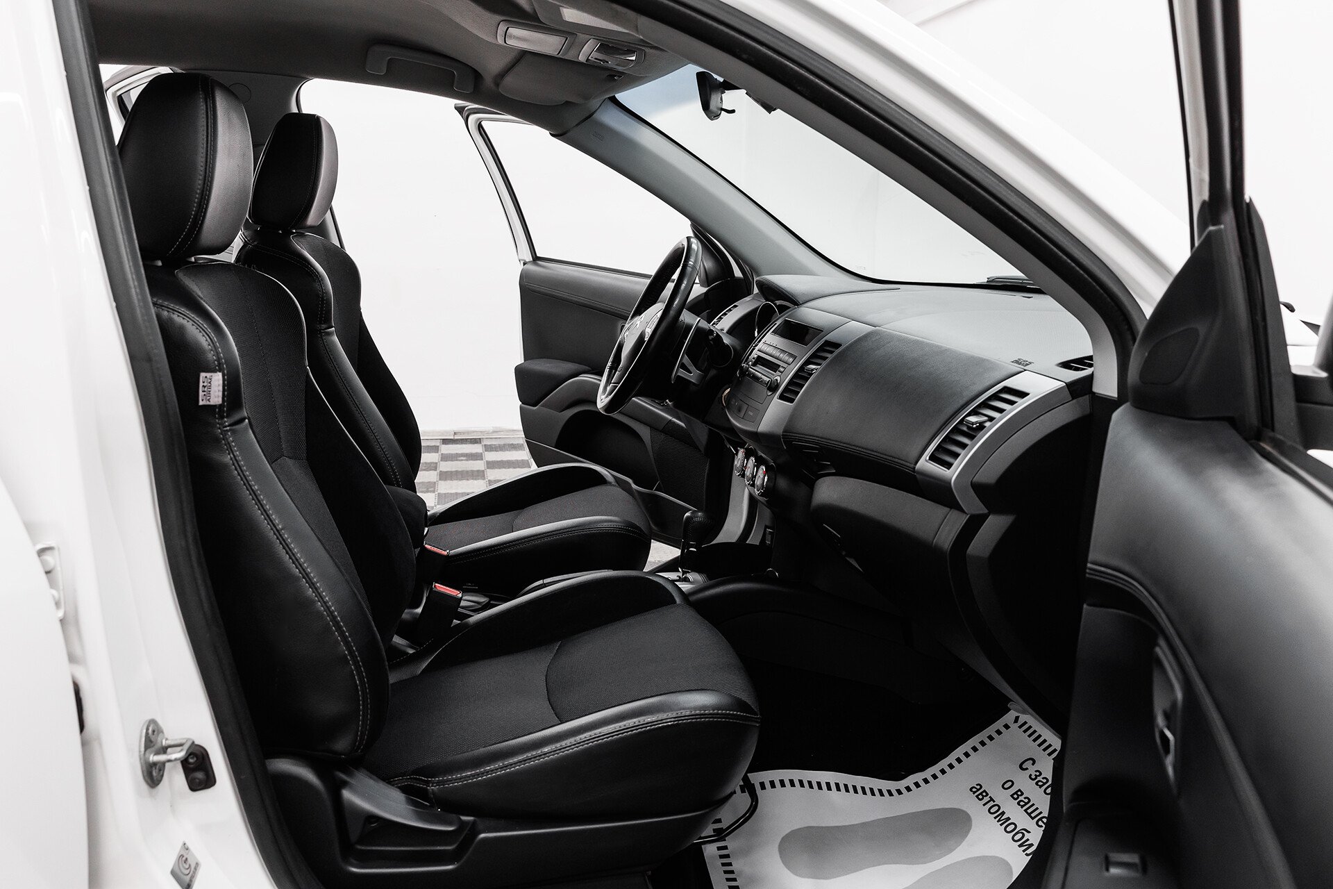 Citroen C-Crosser, 2012 фото 14