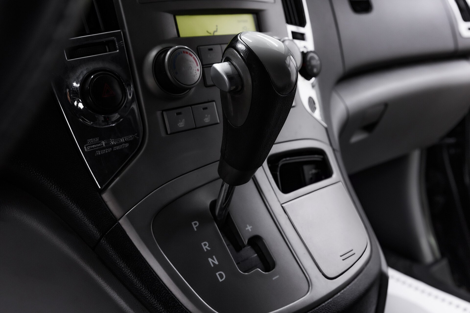 Hyundai Grand Starex, I, 2011 фото 13