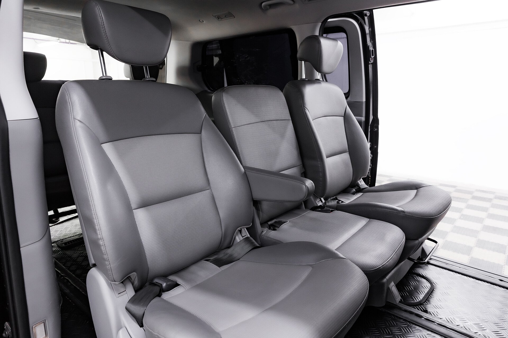 Hyundai Grand Starex, I, 2011 фото 18