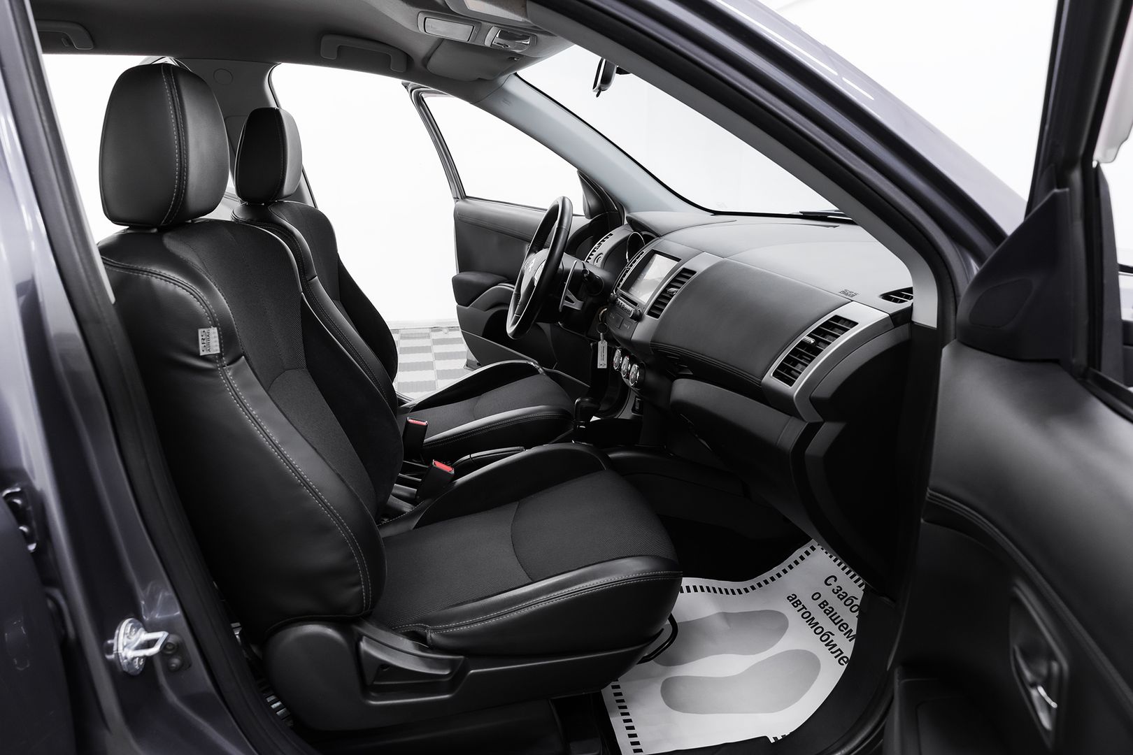 Citroen C-Crosser, 2010 фото 15