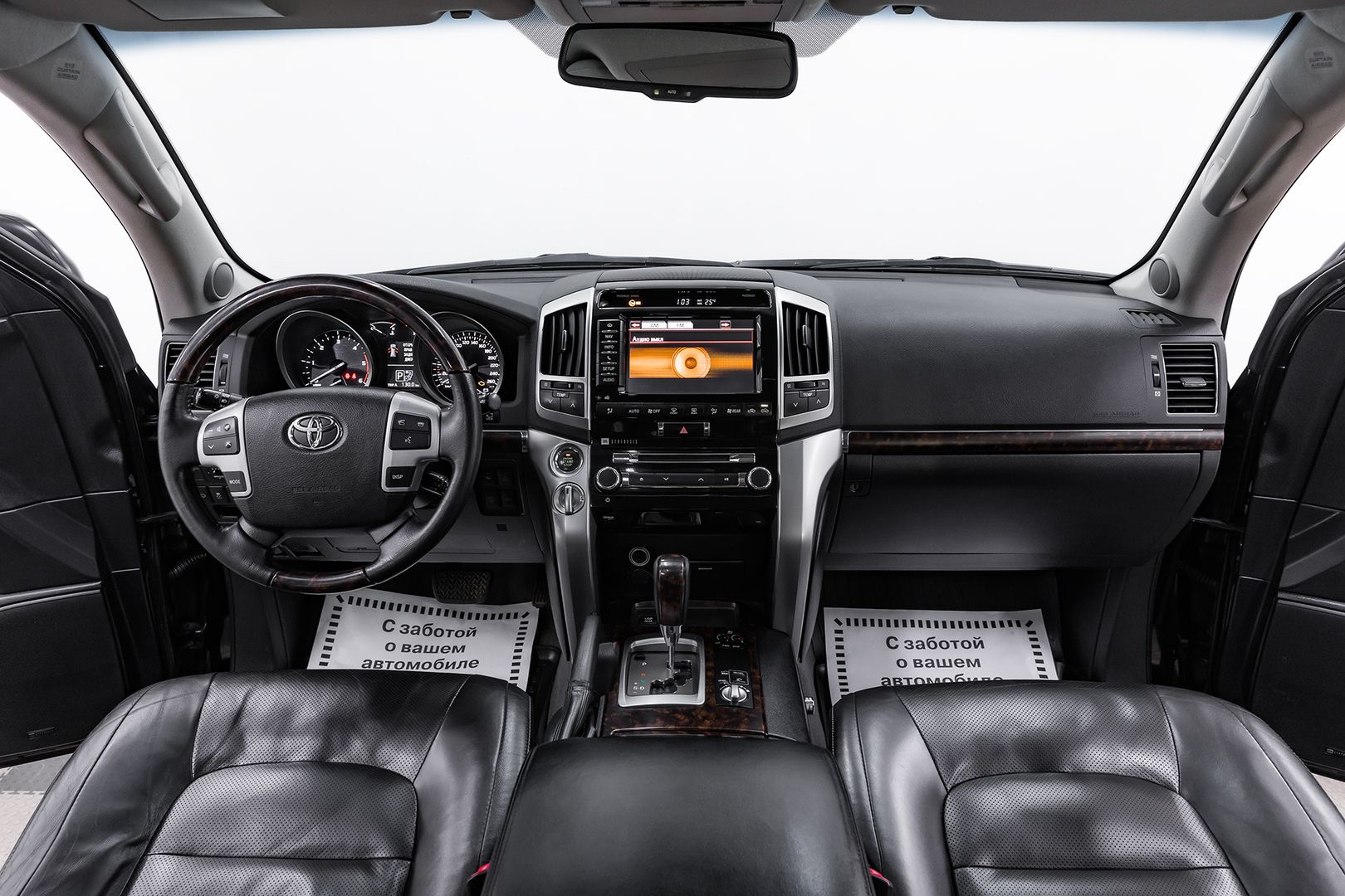 Toyota Land Cruiser, 200 Series Рестайлинг 1, 2013 фото 9