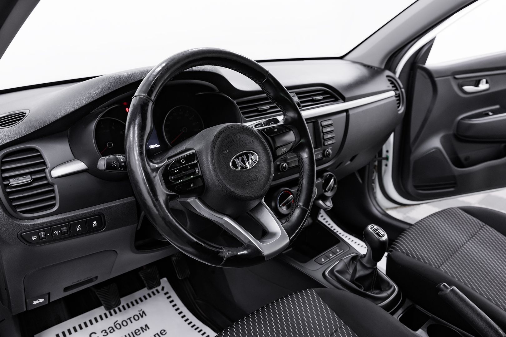 Kia Rio, IV, 2018 фото 10