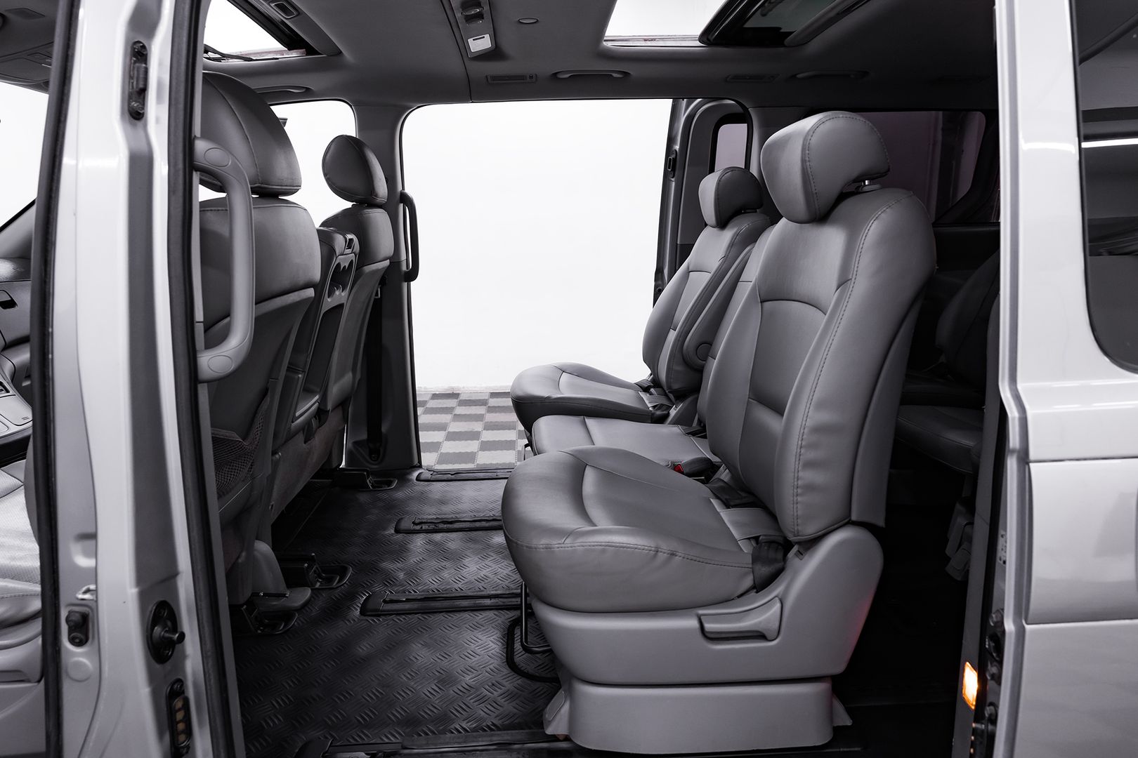 Hyundai Grand Starex, I, 2015 фото 15