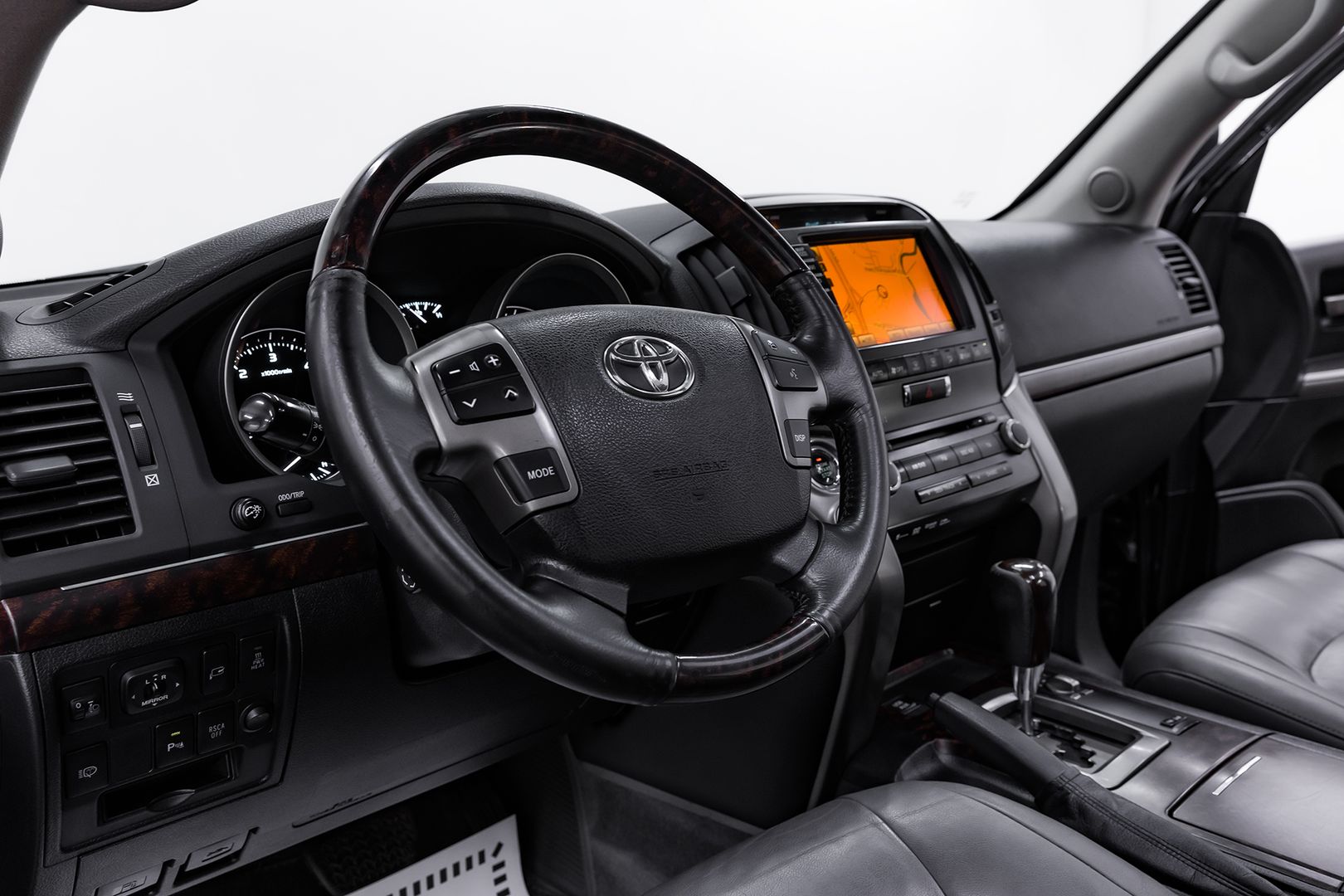 Toyota Land Cruiser, 200 Series, 2010 фото 13