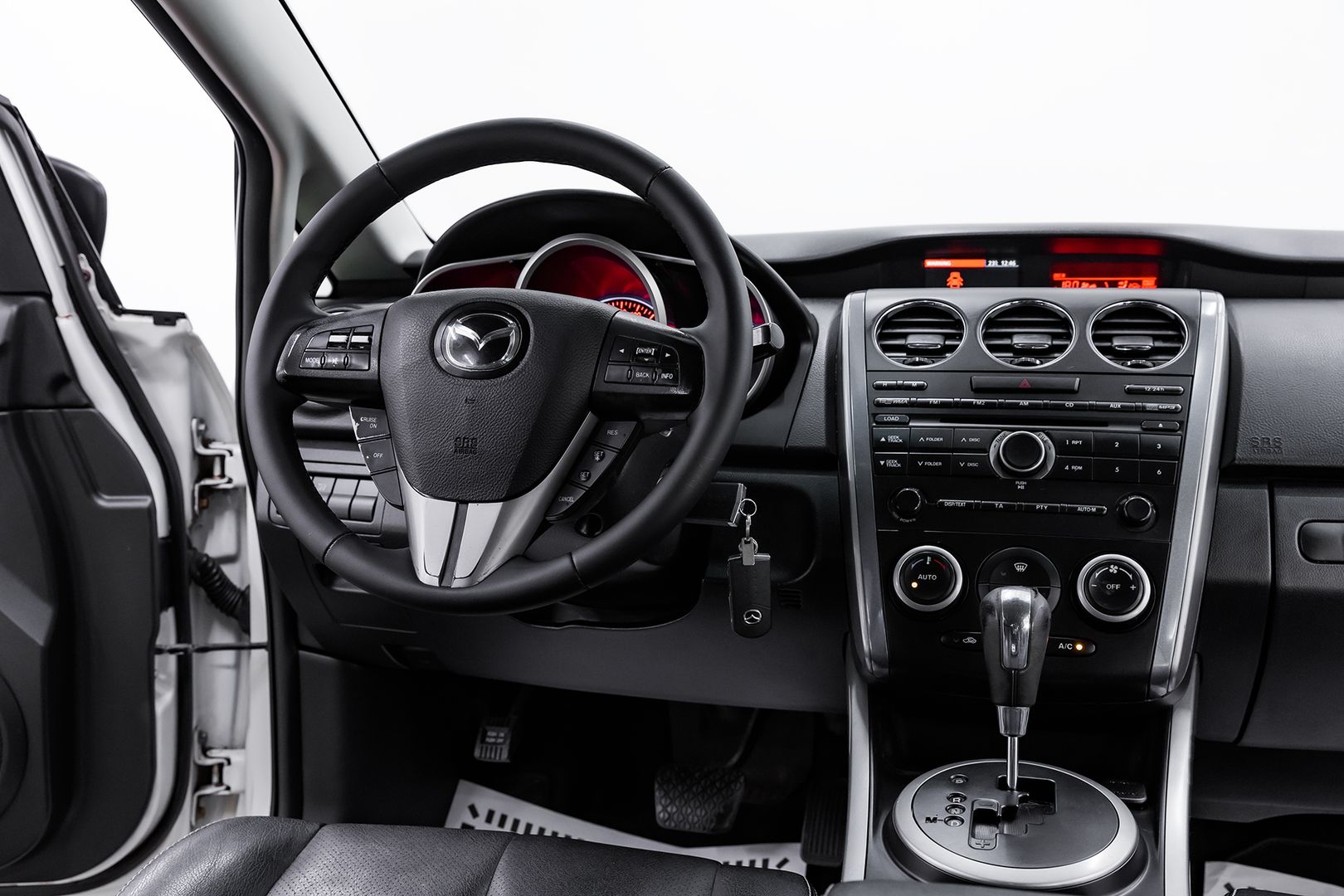 Mazda CX-7, I Рестайлинг, 2011 фото 11