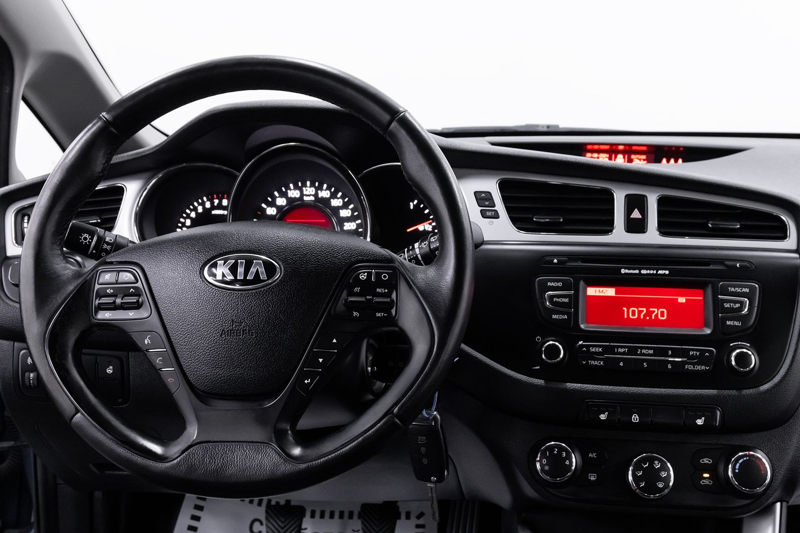 Kia Ceed, II, 2014 фото 9