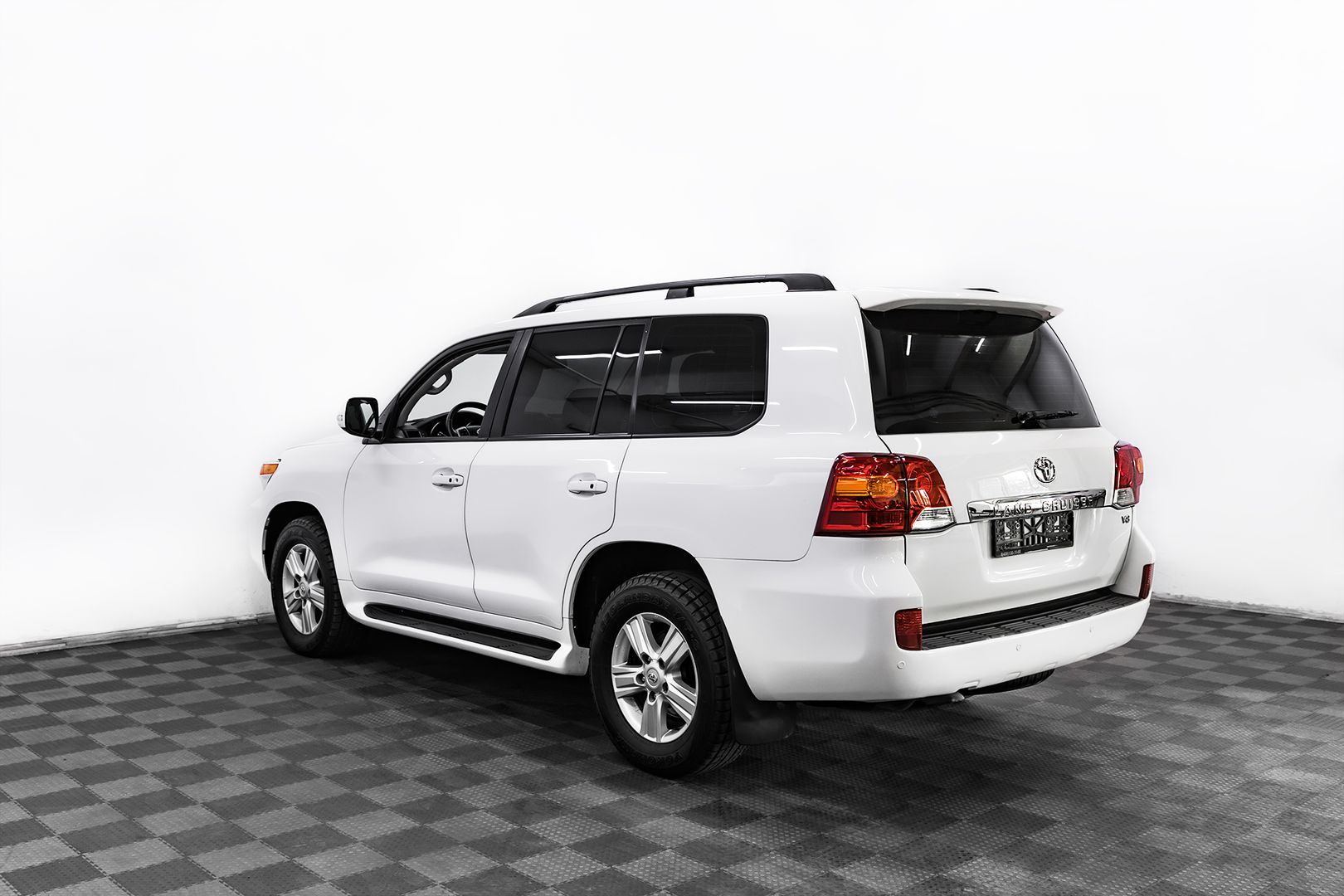 Toyota Land Cruiser, 200 Series Рестайлинг 1, 2014 фото 4