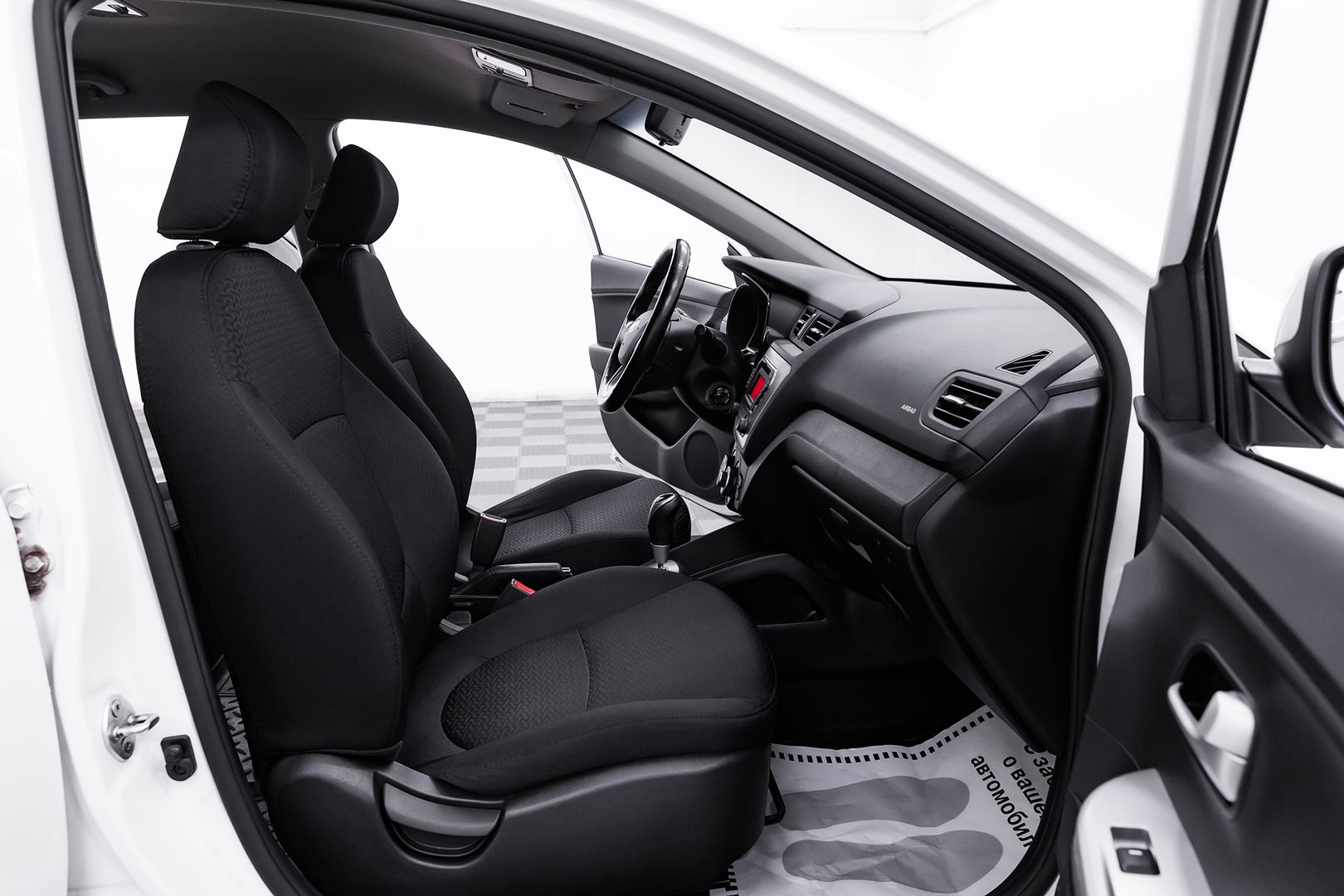 Kia Rio, III, 2015 фото 12