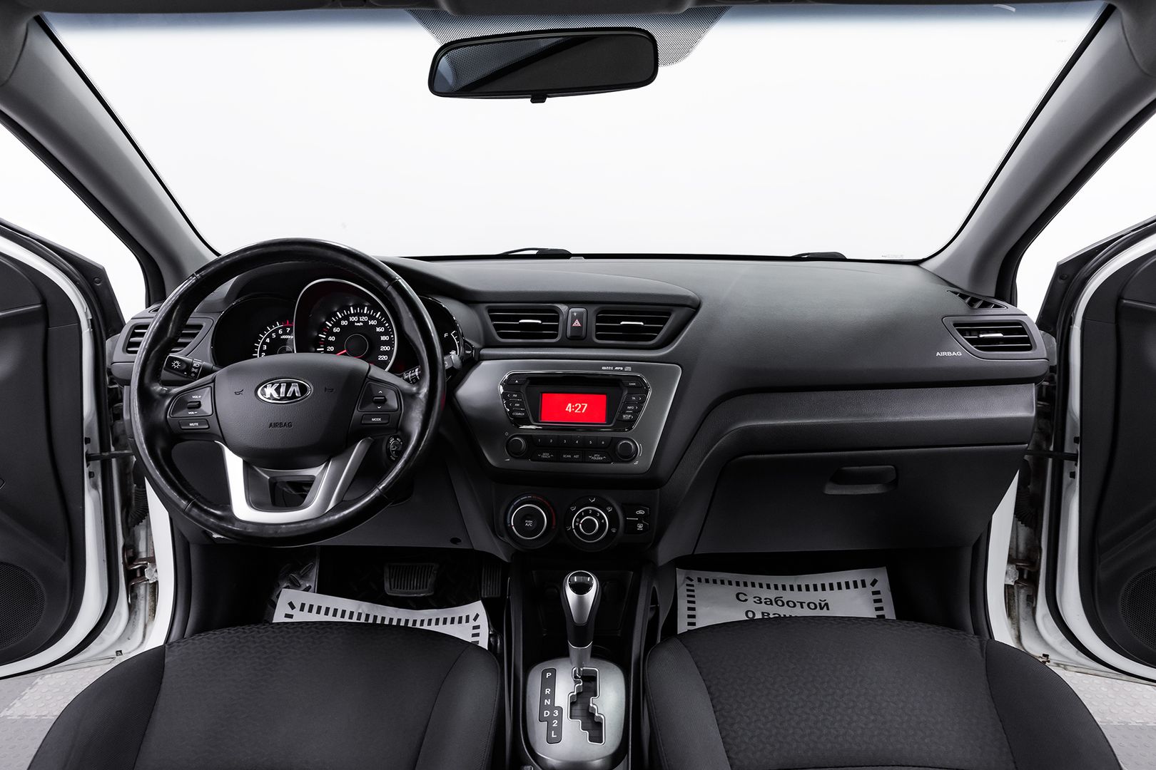 Kia Rio, III, 2015 фото 7