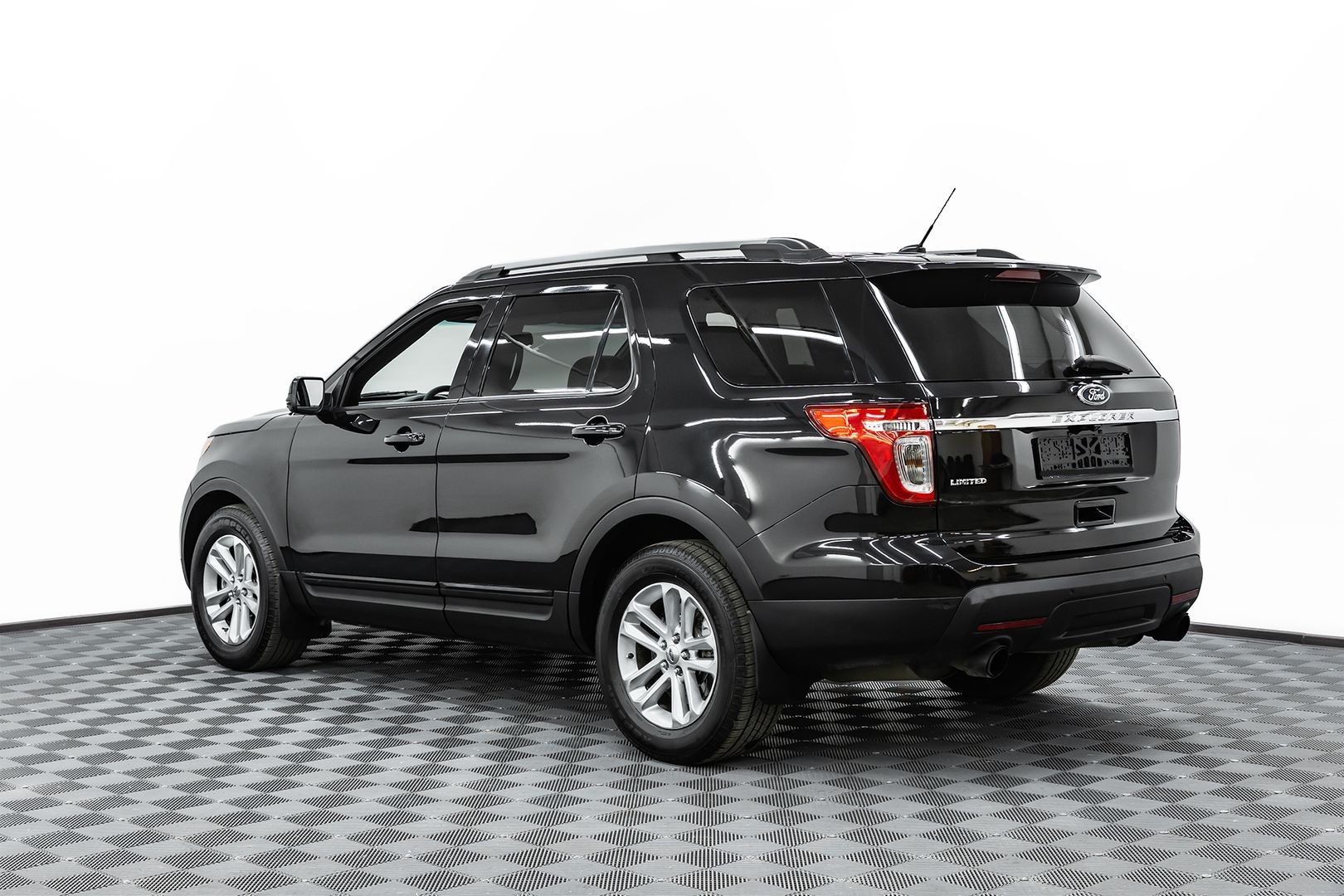 Ford Explorer, V, 2013 фото 4