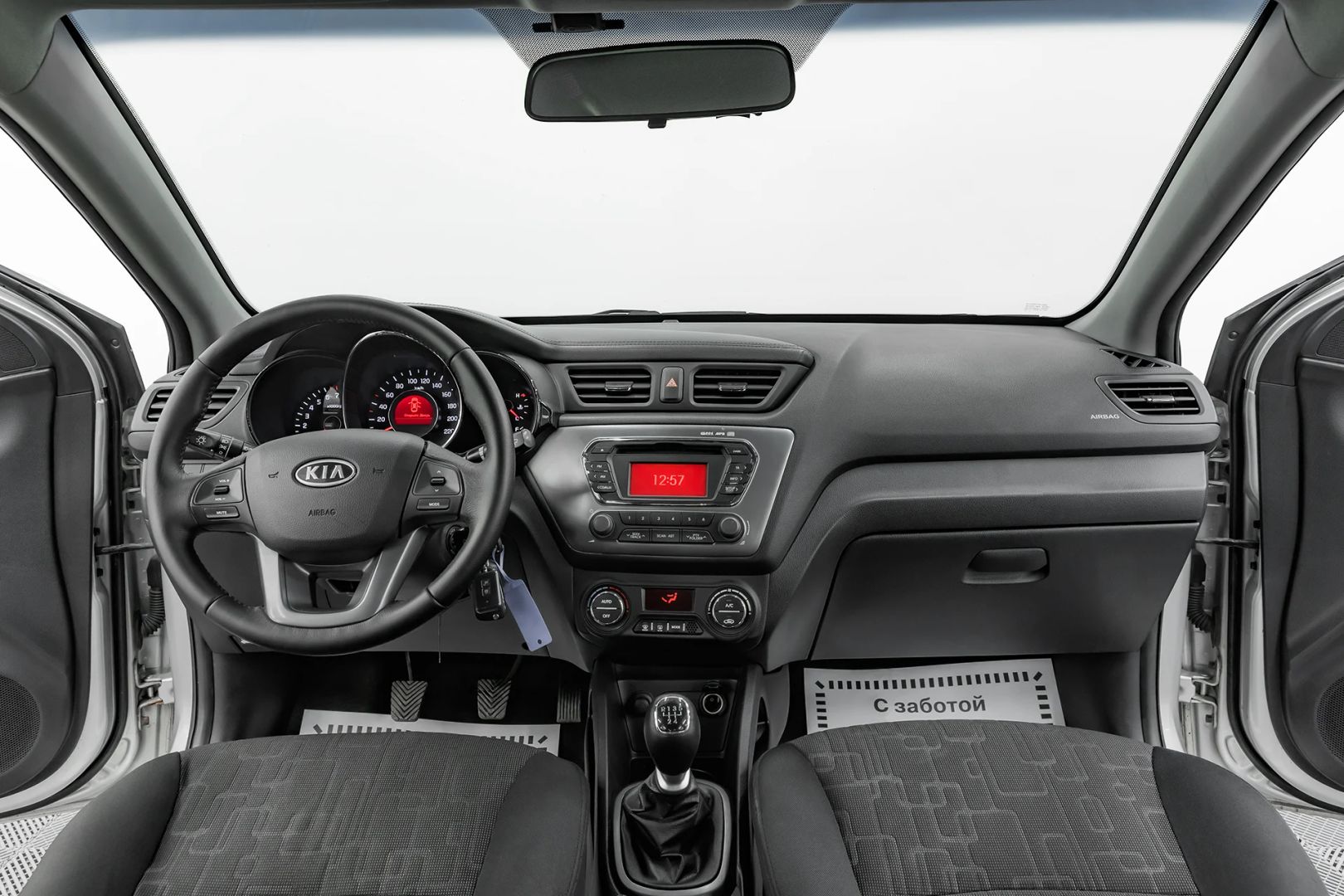 Kia Rio, III, 2012 фото 10