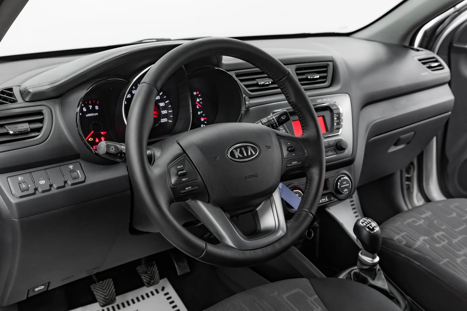 Kia Rio, III, 2012 фото 11