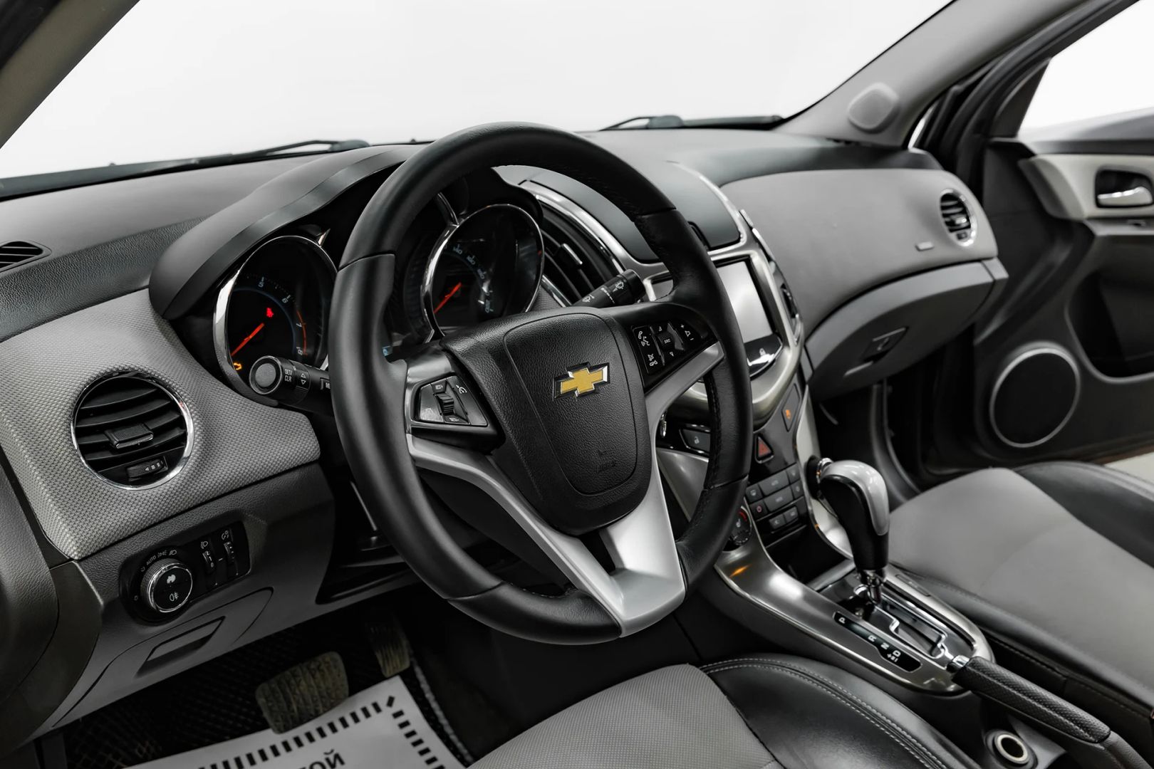 Chevrolet Cruze, I Рестайлинг, 2013 фото 9