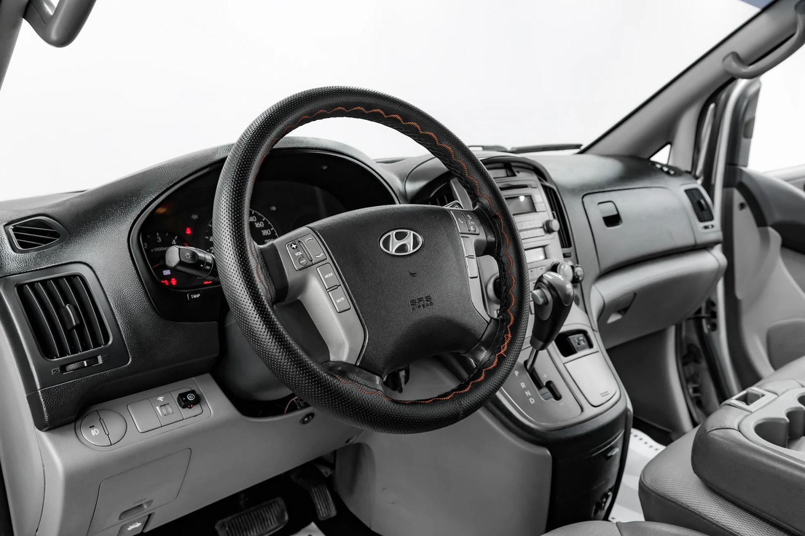 Hyundai Grand Starex, I, 2010 фото 8