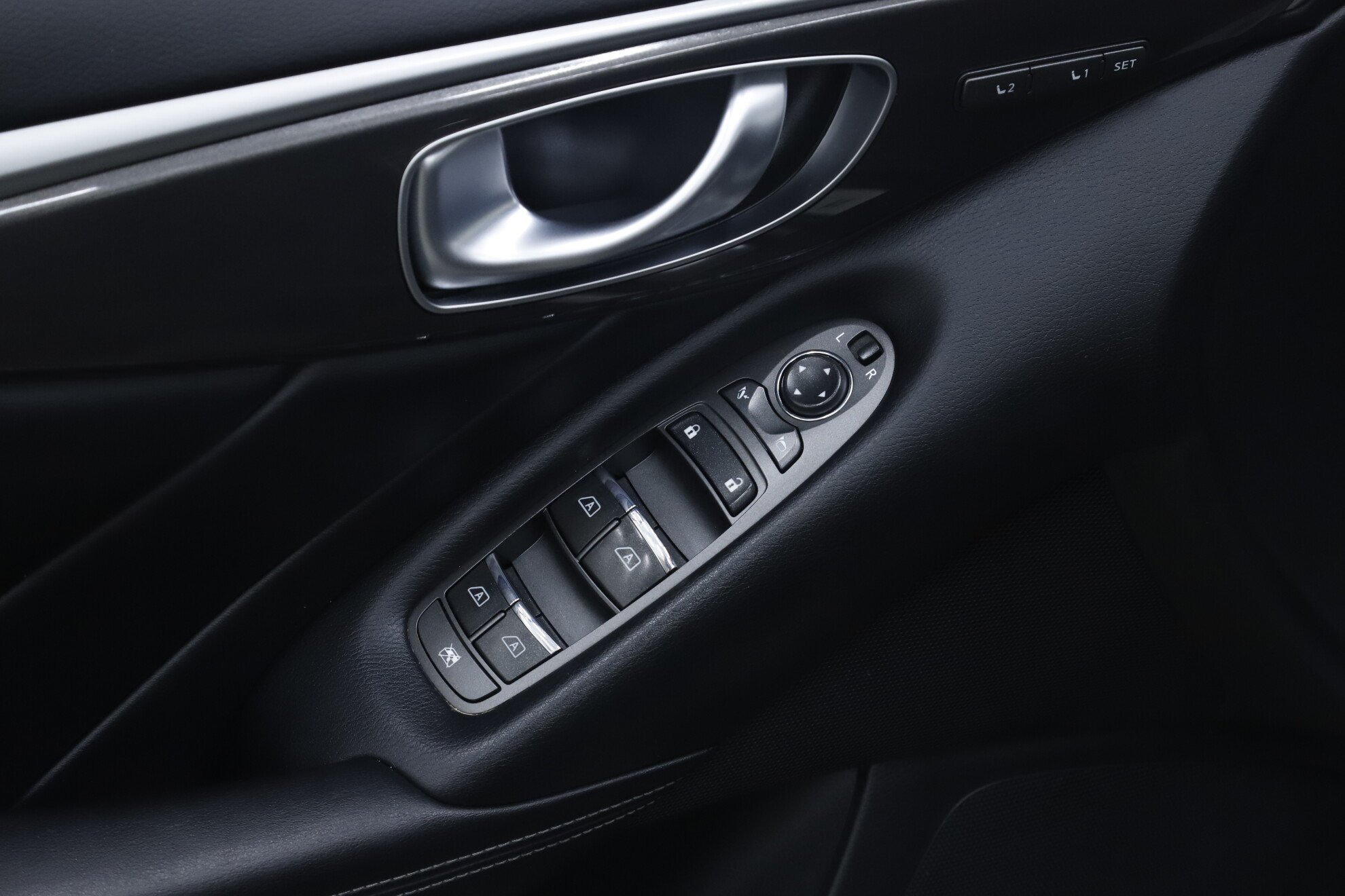 Infiniti Q50, I, 2015 фото 11