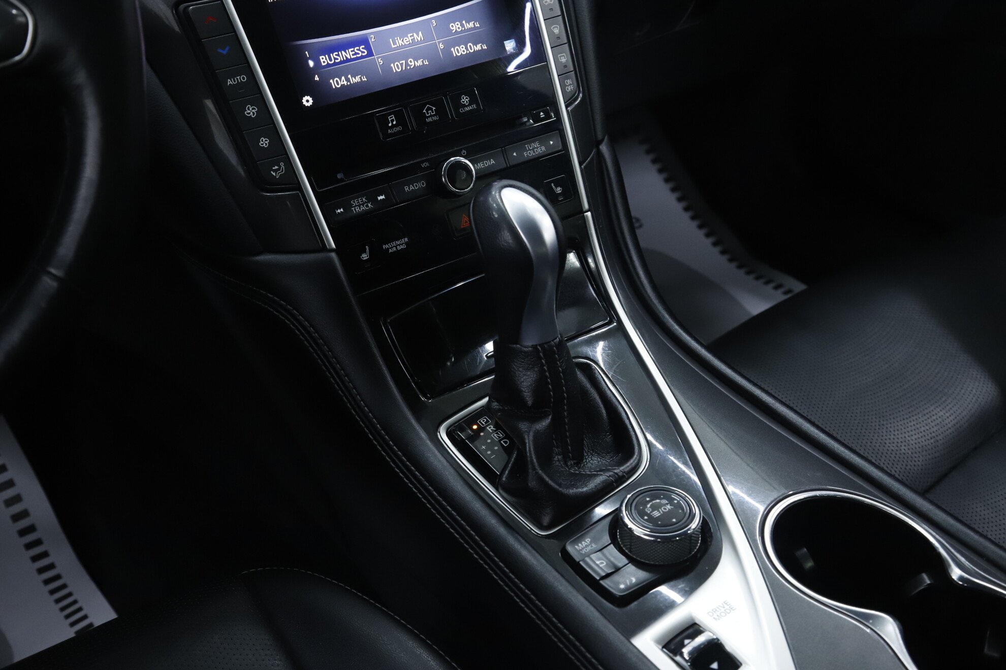 Infiniti Q50, I, 2015 фото 17