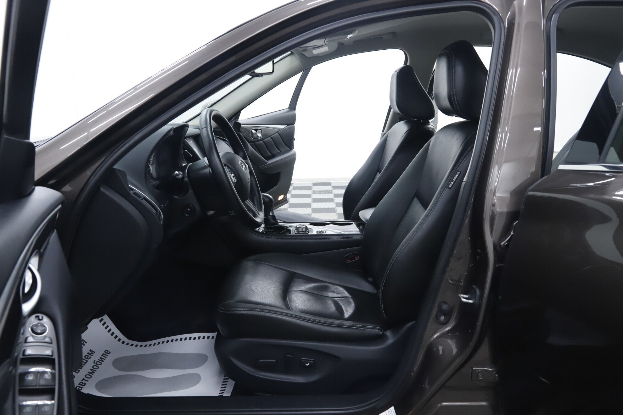 Infiniti Q50, I, 2015 фото 7