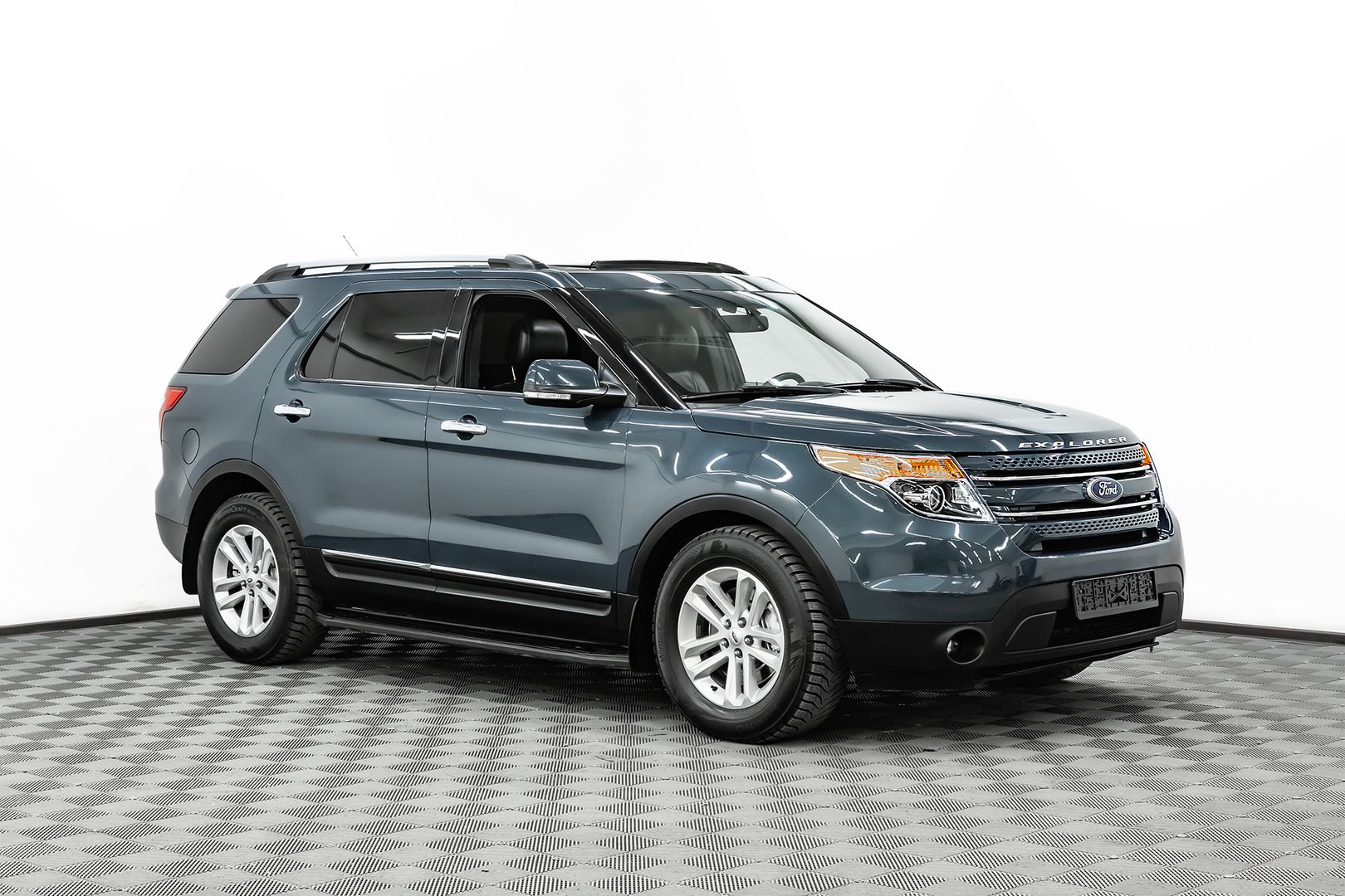 Ford Explorer, V, 2013 фото 2